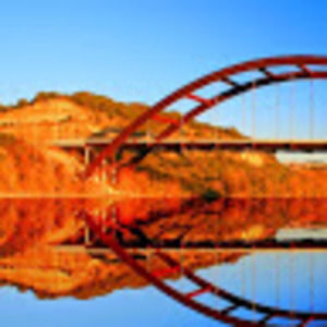 Meet your Posher, Chloe